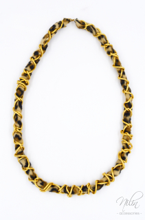 Nyaklánc, fűzött leopárd mintás, arany